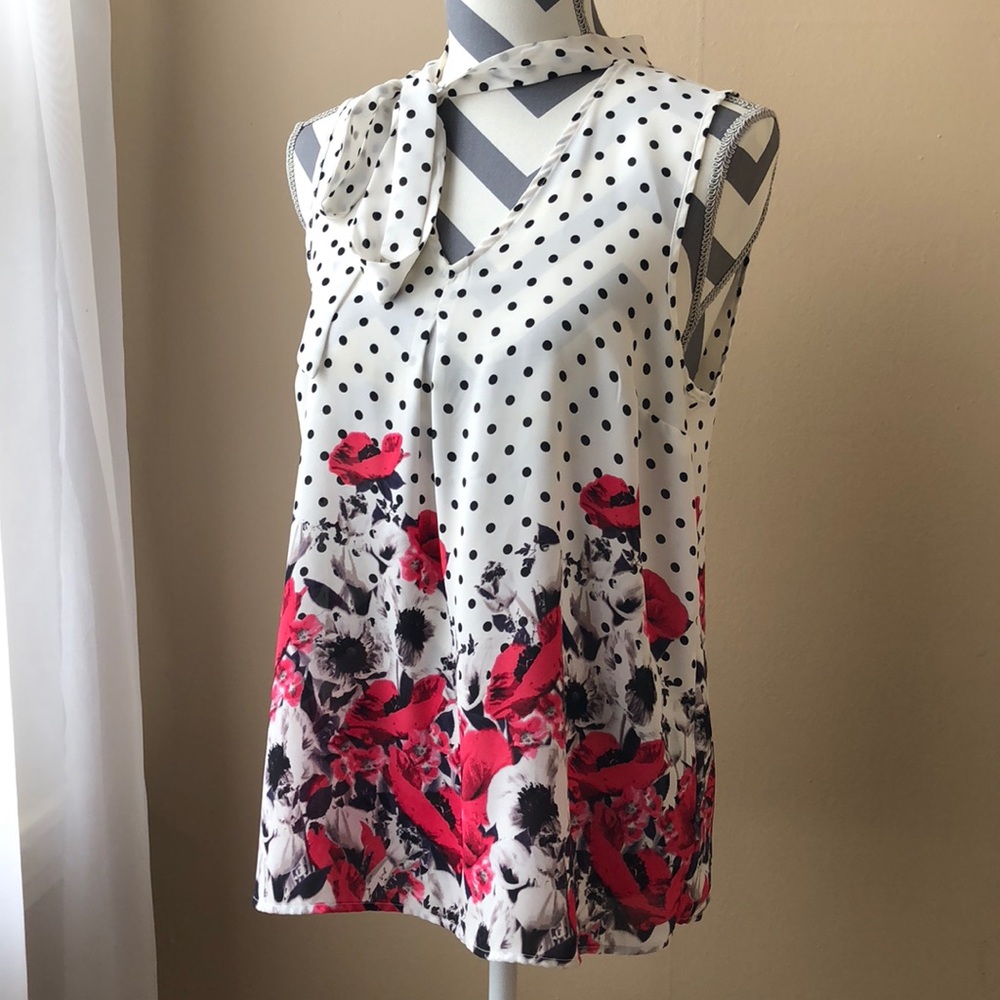 Beautiful spring Elle silk tank